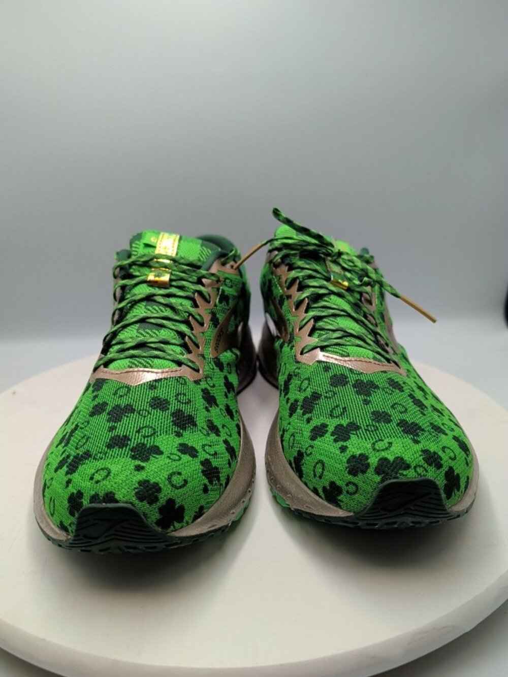 Brooks Mens Launch 6 "Run Lucky" US 10.5 Clovers Gold Green Running Gym Walking - Picture 3 of 11